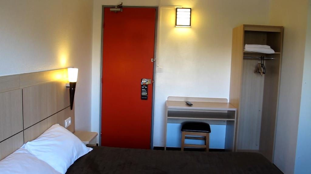 Hotel Class'Eco Courcouronnes Exteriér fotografie