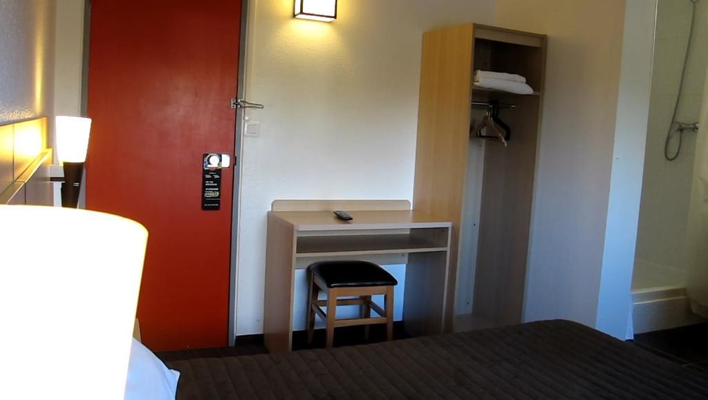 Hotel Class'Eco Courcouronnes Exteriér fotografie