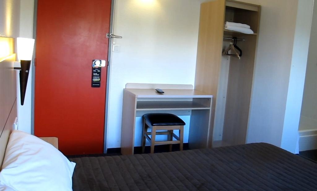 Hotel Class'Eco Courcouronnes Exteriér fotografie
