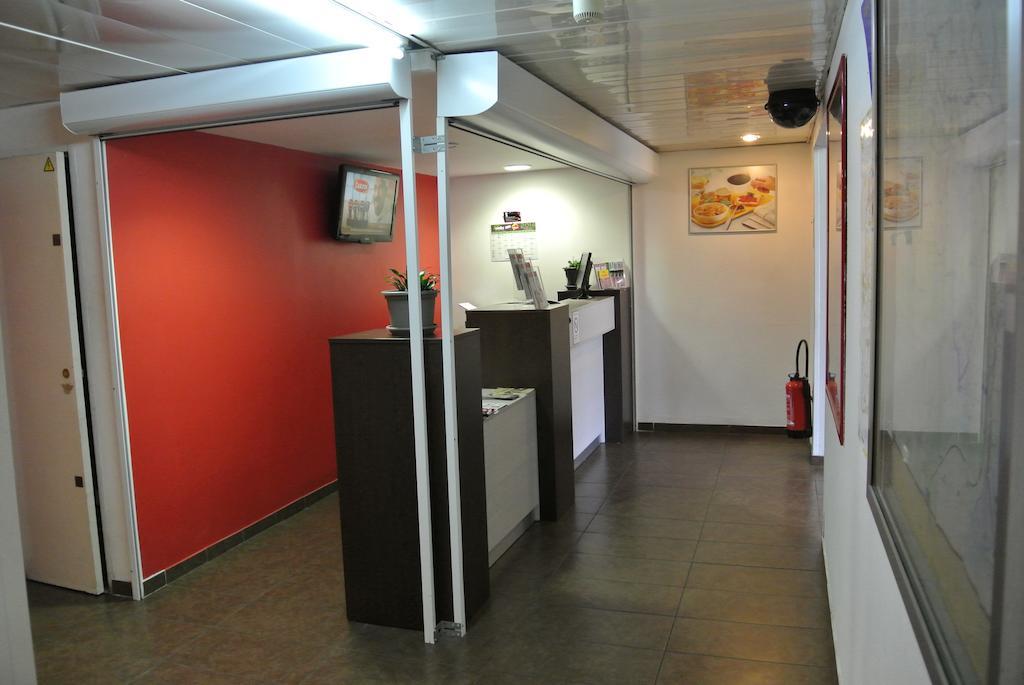 Hotel Class'Eco Courcouronnes Exteriér fotografie